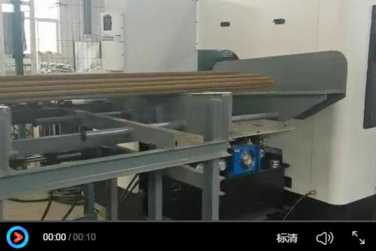 圆锯机工作视频