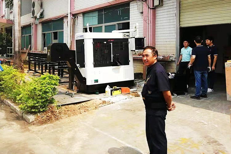 全自动圆锯机运行平稳可靠性能高