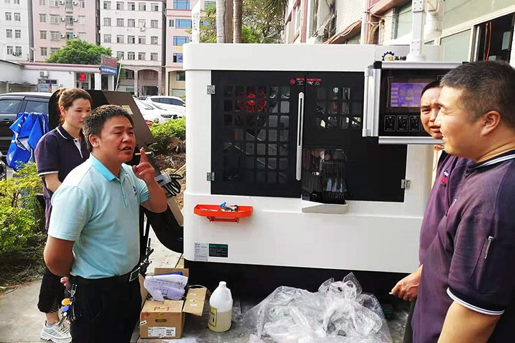 客户现场考察试机